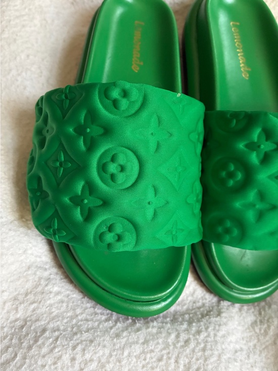Lemonade Shoes - Lemonade sandals size 6 LV design NEW